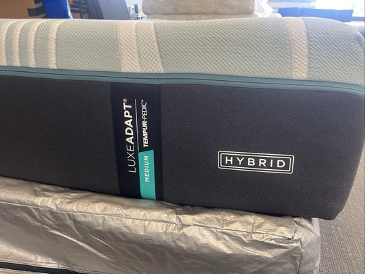 Tempur-Pedic LuxeAdapt 2.0 Medium Hybrid King Mattress CLEARANCE ITEM