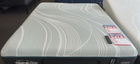 Tempur-Pedic ProAdapt Medium Hybrid California King + Tempur-Ergo ProSmart Adjustable Base | $4,499