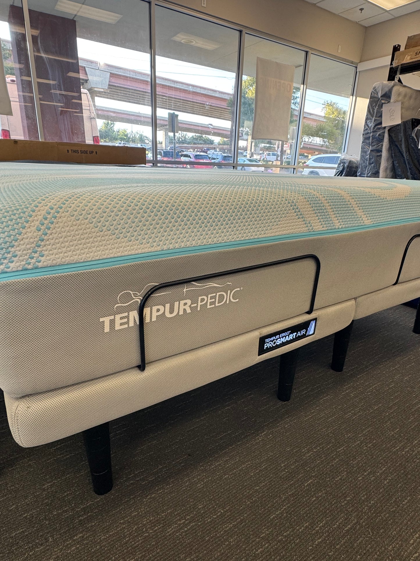 Tempurpedic ActiveBreeze Medium Hybrid KING Mattress + ProSmart Air Adjustable Base