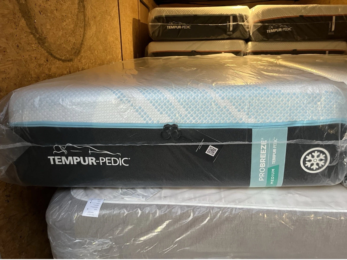 Tempur-Pedic ProBreeze® Medium Hybrid 2.0 – Split King Mattress With ProSmart Adjustable Bed Bases