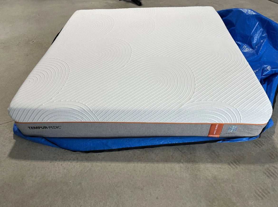 Tempur-Pedic LuxeBreeze® Firm Cal-King Mattress