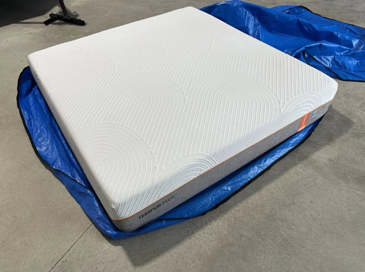 Tempur-Pedic LuxeBreeze® Firm Cal-King Mattress