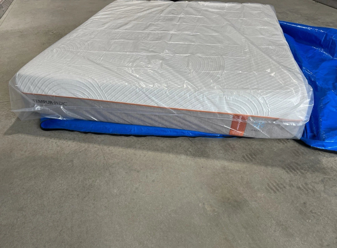 Tempur-Pedic LuxeBreeze® Firm Cal-King Mattress