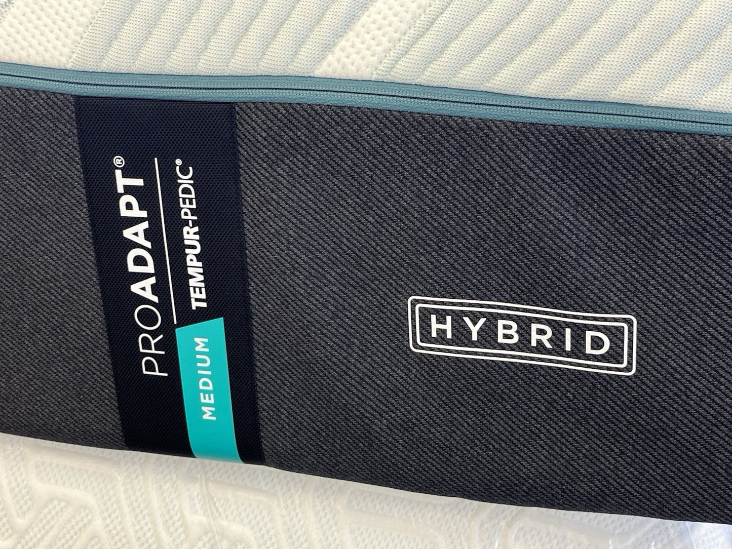 Tempurpedic ProAdapt Medium Hybrid 2.0 King Mattress