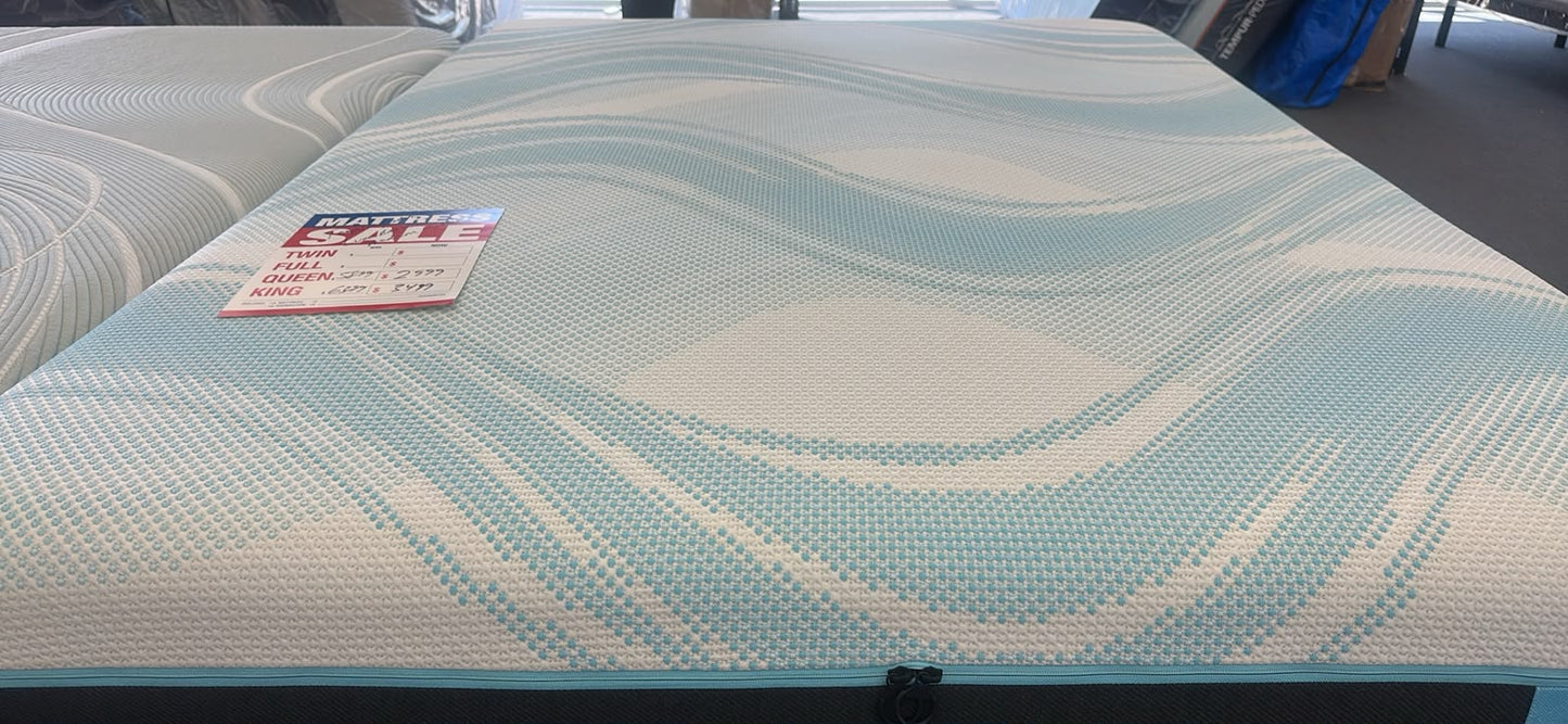 Tempur-Pedic LuxeBreeze Medium King + TEMPUR-Ergo Smart Base – ONLY $5,799!